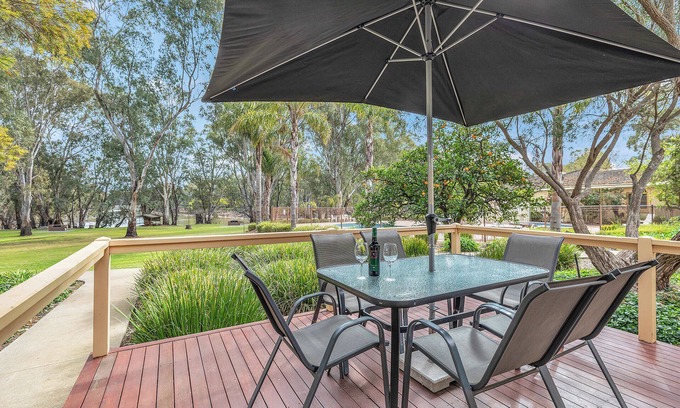 Moama Cabin | Moama Riverfront Escape: Pool, Fun + Space for Everyone!