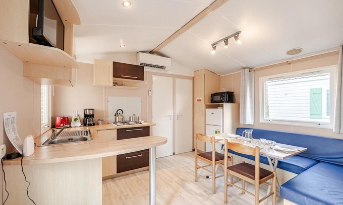 La Boissiere-de-Montaigu Apartment | Mobil home climatisé, Wi-Fi, 30 minutes du Puy duFou, proche de la piscine