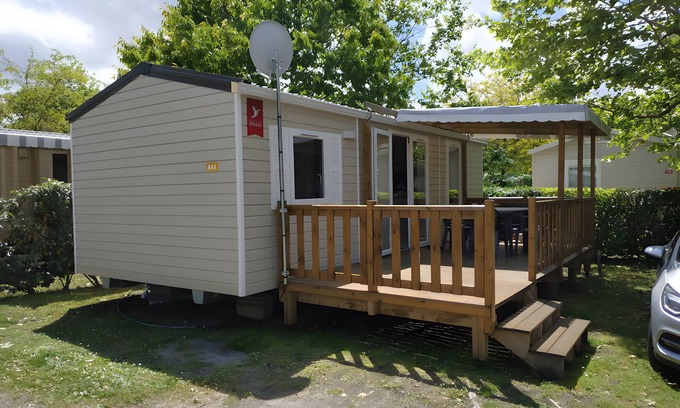 Gastes House | Mobile Home '4 Persons, Air-Conditioned' with Shared Pool, Private Terrace and Air Conditioning