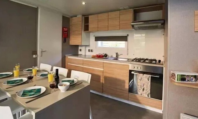 Monterblanc House | Mobilheim - Raised Terrace