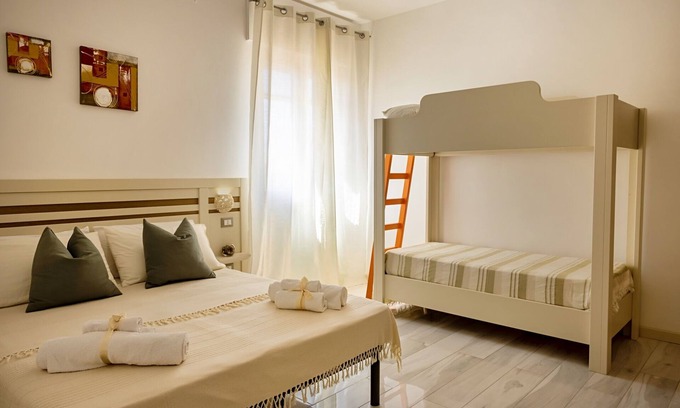 Corsano Bed & Breakfast | MOD SALENTO B&B - QUADRUPLE ROOM 1