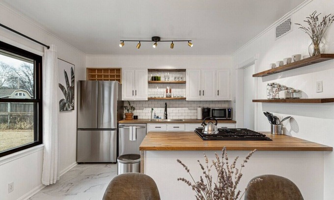 Tulsa House | Mod Sophistication at the EXPO