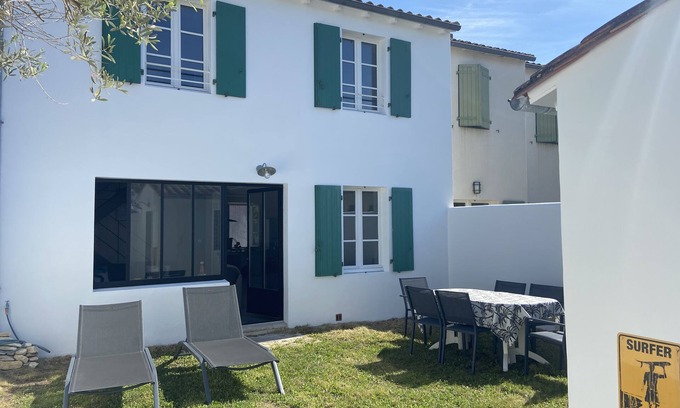 Saint-Clement-des-Baleines House | Modern, comfortable and quiet village house