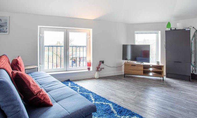 Bradford Apartment | Modern 2 Bedroom Apartment in Central Bradford