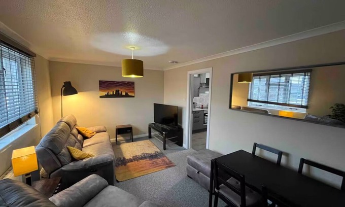 Culloden Apartment | Modern 2 bedroom apartment in Culloden, Inverness.