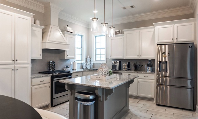 Milton House | Modern 3 bd 2.5 bath Cajun Home