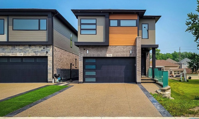 Niagara Falls House | Modern 3 Bedroom House in Niagara Falls