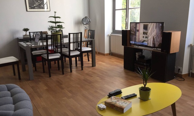 Graslin - Commerce Apartment | Modern 3-room apartment in the heart of Nantes!