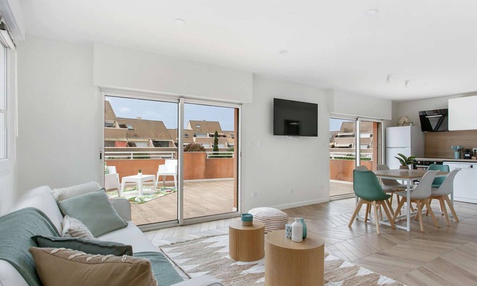 Marseillan Plage Apartment | Modern 3-Room Apartment (New 2021), A/C, Large Terrace, WiFi, Parking, Linens & Cleaning Included