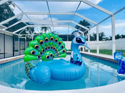 Sarasota Springs House | Modern 3BR with Pool and Grill