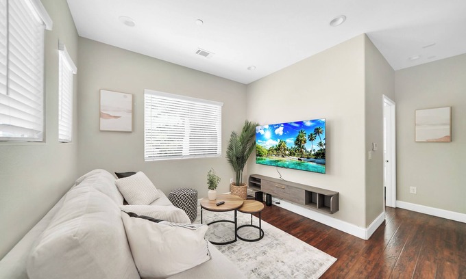Westminster House | Modern 4 Bedroom Central Oasis with Spa