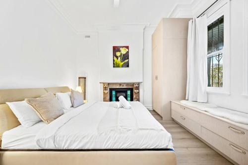Glebe House | Modern 4B2B house@Glebe