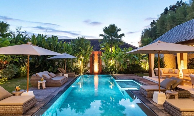 Umalas Villa | Modern 4BR Villa W/Pool & Balcony, Bali Villa 2220