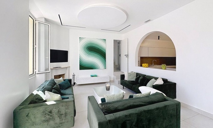 Prado - Republique Villa | Modern 5-bedroom villa in Cannes with swimming pool