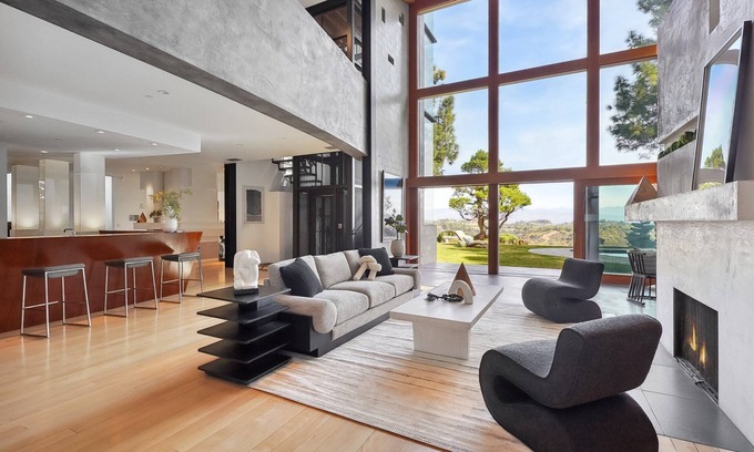 Bel Air House | Modern 6 BR Villa, with View and pool in Los Angeles
