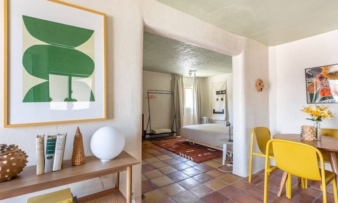 Downtown Santa Fe Apartment | Modern and Cozy 1B - Heart of Railyard District