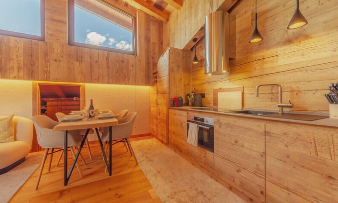 La Salle Apartment | Modern and Cozy Two-room Apartment- Beautiful View