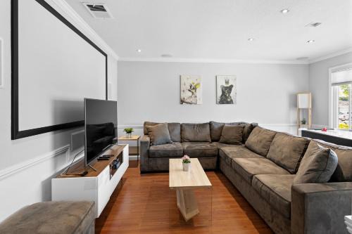 East San Jose House | Modern and Elegant 4Br house Near Parks and BART