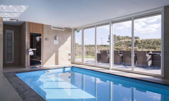 Colijnsplaat House | Modern and luxurious holiday home with private indoor swimming pool and wellness