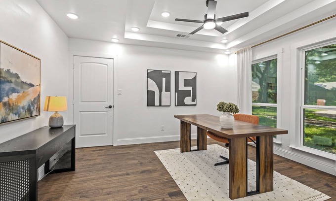 Lake Highlands House | Modern and Spacious - 4 Bedroom, 3.5 Bath, PLUS Office in Dallas