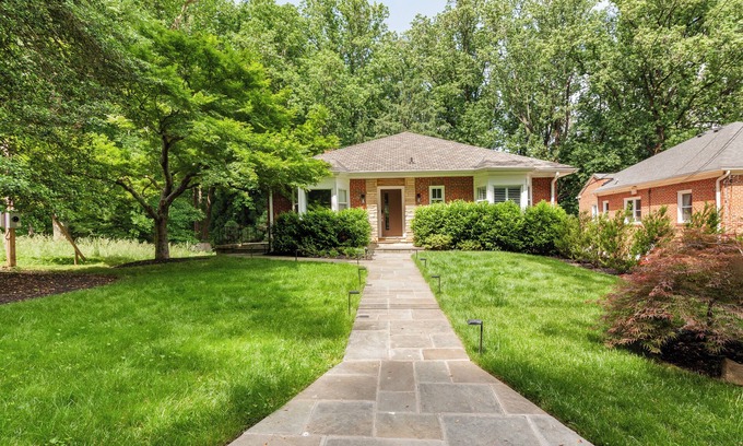 Brightwood House | Modern and Spacious 4BR 4BA House in Rock Creek Park