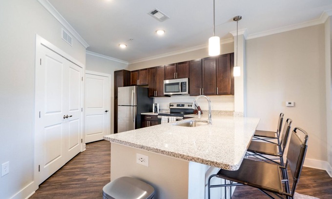 Briargate Apartment | Modern Apartment in Prime Location (ID4063X93)