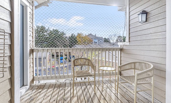 Westridge Apartment | Modern Apartment in Prime Location (ID7578X85)