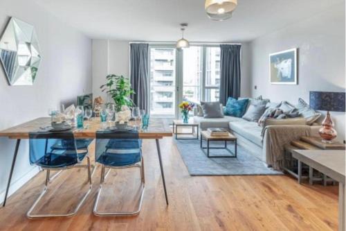 Crystal Palace Apartment | Modern Apartment close to the subway in London