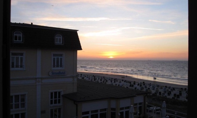 Wangerooge Apartment | Modern apartment for up to 4 p. Right on the beach in Wangerooge