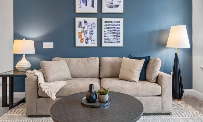 Matthews Apartment | Modern Apartment in Prime Location (ID8773X70)