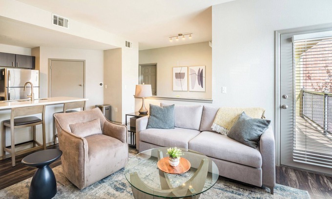 Lafayette Apartment | Modern Apartment in Prime Location (ID1904X02)