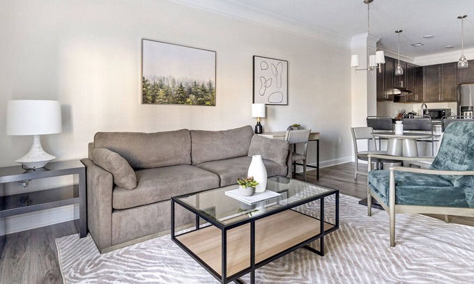 Clayton Apartment | Modern Apartment in Prime Location (ID7356X50)