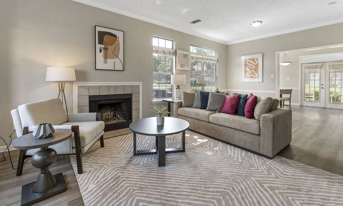 Ellendale Apartment | Modern Apartment in Prime Location (ID1166X382)