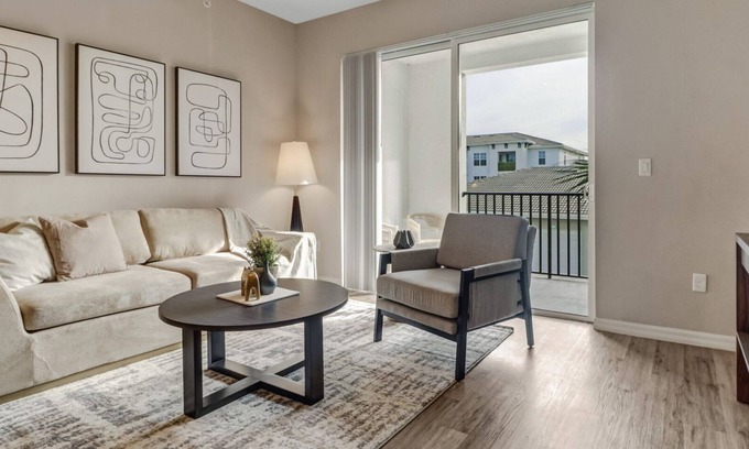 Trafalgar Apartment | Modern Apartment in Prime Location (ID8394X24)