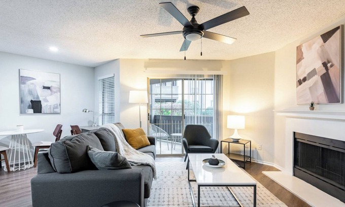 Fort Worth Apartment | Modern Apartment in Prime Location (ID6054X71)