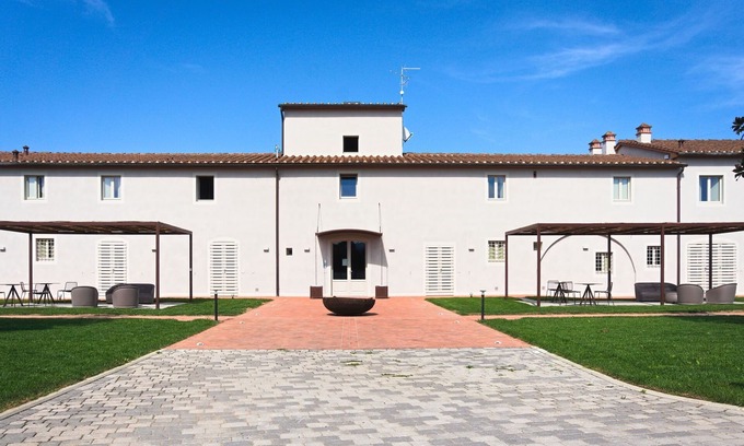 Agliana Apartment | Modern apartment near Pistoia with shared garden