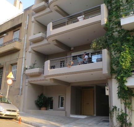Petralona Apartment | Modern apartment near Acropolis peaceful location.