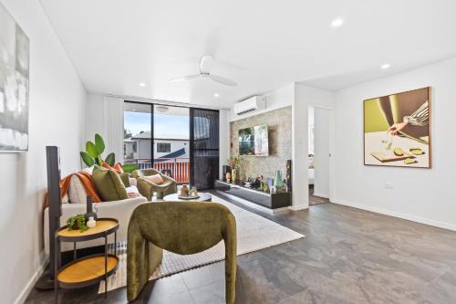 Cairns North Apartment | Modern Apartment with Esplanade Views Near the Hospital