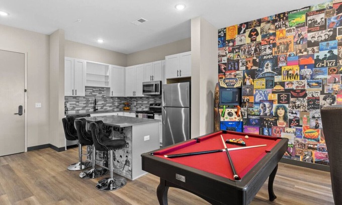 South Nashville Apartment | Modern Apt, Near Downtown, Great for Small Groups!