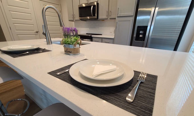 Clermont Apartment | Modern Apt!! Near Montverde Academy! w/POOL & GYM!!