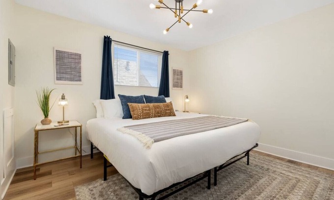 Downtown Columbus Apartment | Modern Apt | Parking | Near German Village + Dtwn