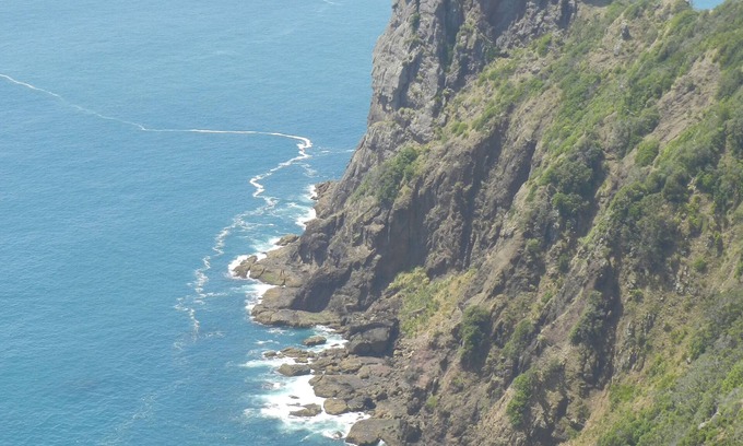 Whangarei Heads House | Modern Beach Side Bach