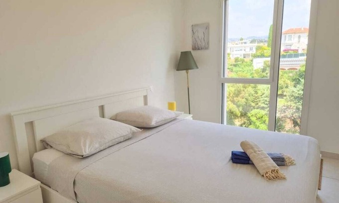 Saint-Laurent-du-Var Apartment | Modern, Brand-New Apartment with AC & Rooftop Pool – Walk to Beach & Port