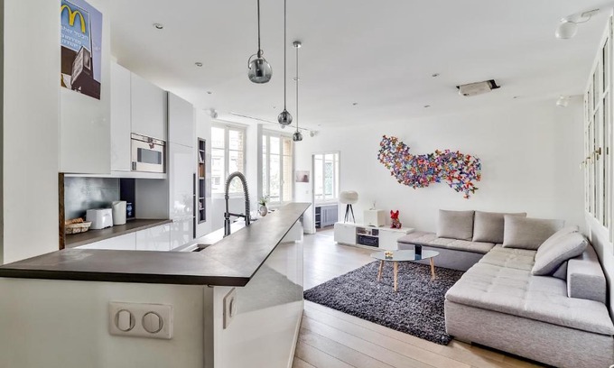 Quartier Saint-Ambroise Apartment | Modern & Bright Flat in Le Marais - An Ecoloflat