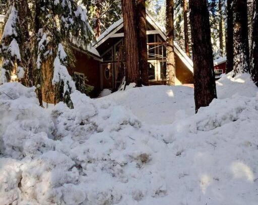 Placerville House | Modern Cabin Get Away - close to APPLE HILL
