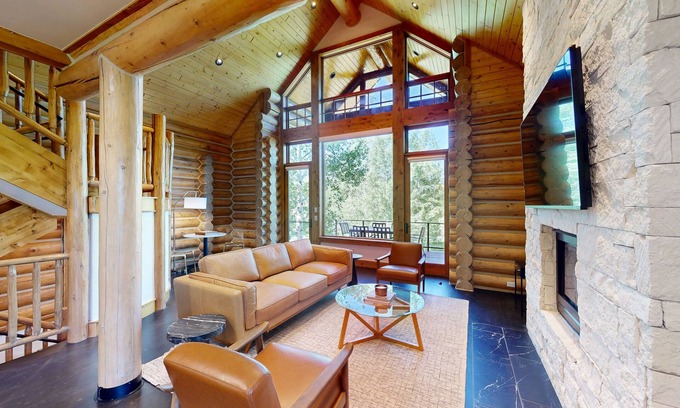 Victor House | Modern cabin with private hot tub, mountain views, expansive deck & arcade game