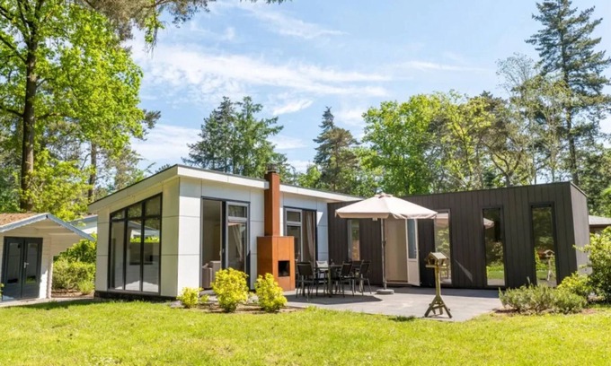 Municipality of Hellevoetsluis Ski Chalet | Modern chalet with terrace near Rockanje