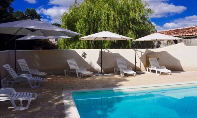 Nere Cottage | Modern Charentais gîte, heated pool, free wifi. Kids can be kids & adults relax