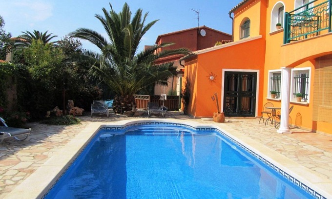 Sant Pere Pescador House | Modern Colonial Villa, Pool, BBQ, WiFi, 200m from Beach - Costa Brava