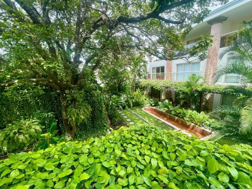 Cartagena Walled City Apartment | Modern Comfort - Spacious 2BR in Walled City